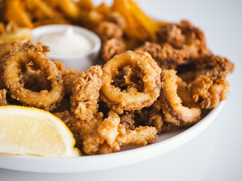 Neverjetni lignji: Zakaj jemo "pisarniški material"?