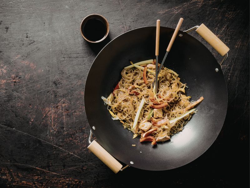 Wok rezanci: ples na 300 stopinjah